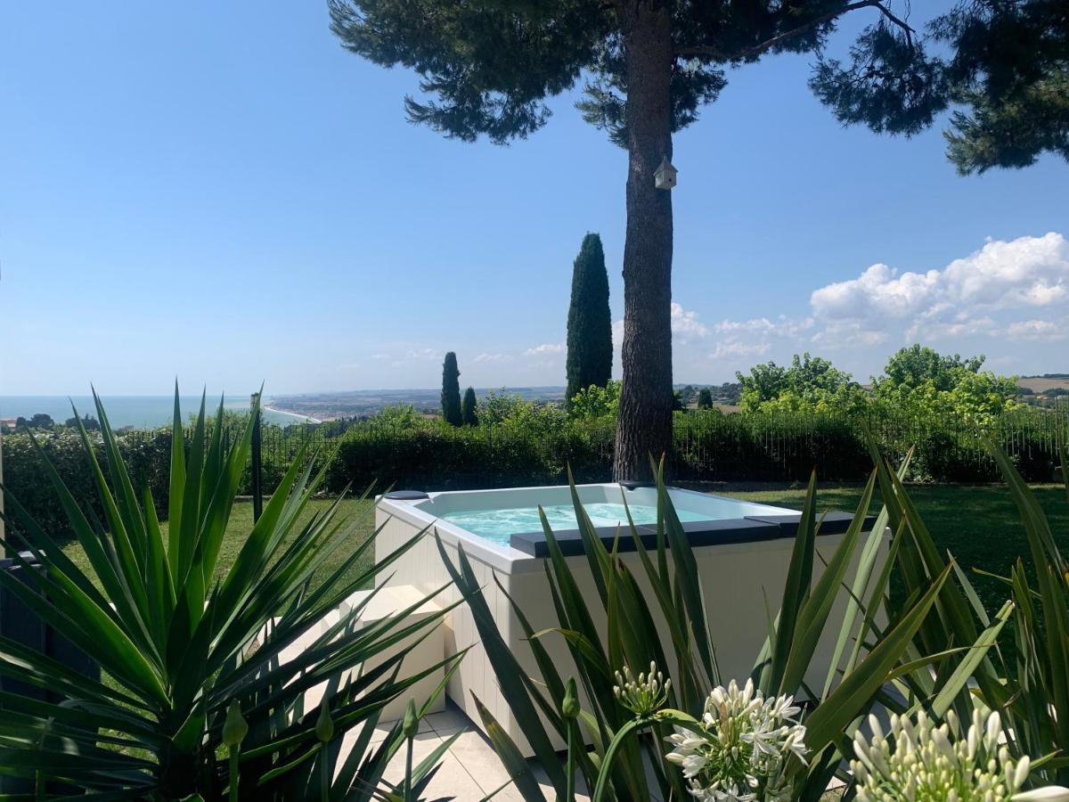 Tra Gli Alberi E Il Mare Bed & Breakfast Sirolo Exterior foto