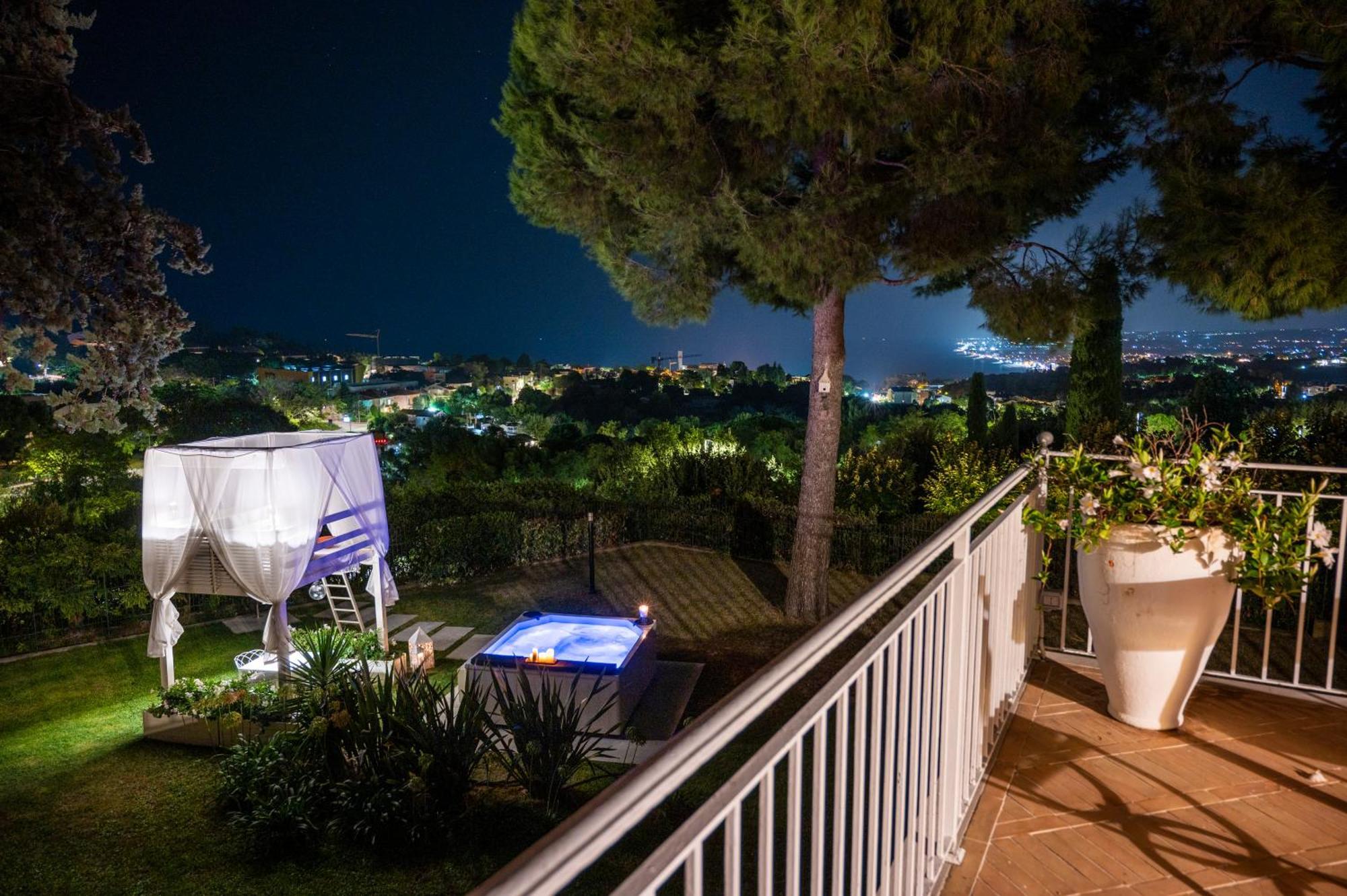 Tra Gli Alberi E Il Mare Bed & Breakfast Sirolo Exterior foto