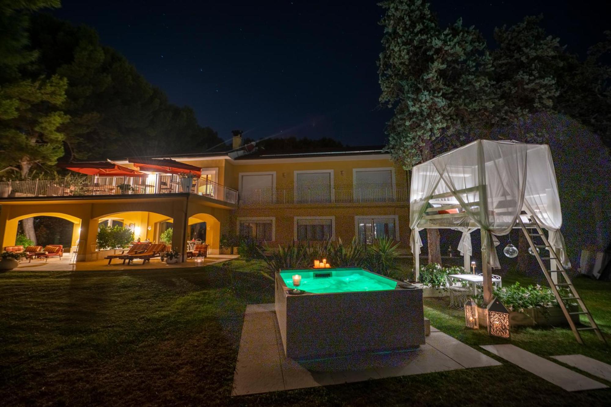 Tra Gli Alberi E Il Mare Bed & Breakfast Sirolo Exterior foto